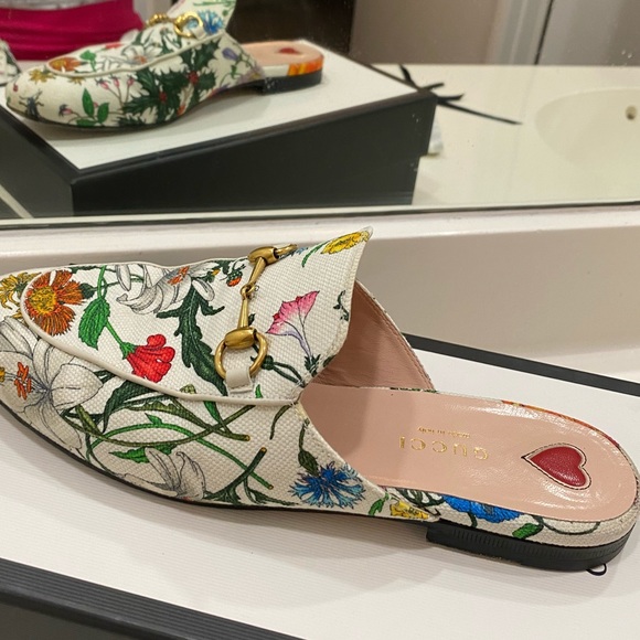 Gucci Princetown White Floral Canvas Loafers sandals EU 38 - Picture 5 of 16